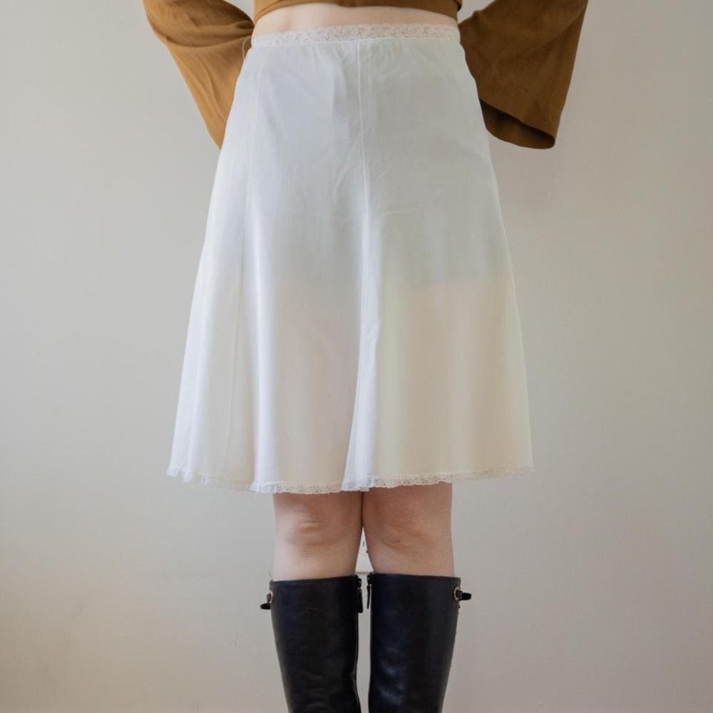 Vintage Olga White Lace Delicate Soft Clean Dainty Midi Semi sheer Slip
